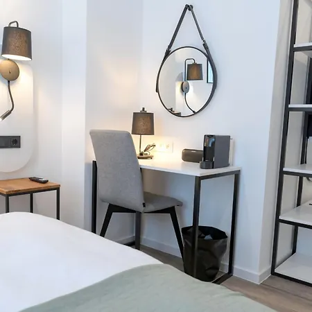 Hotel We Shortstay *