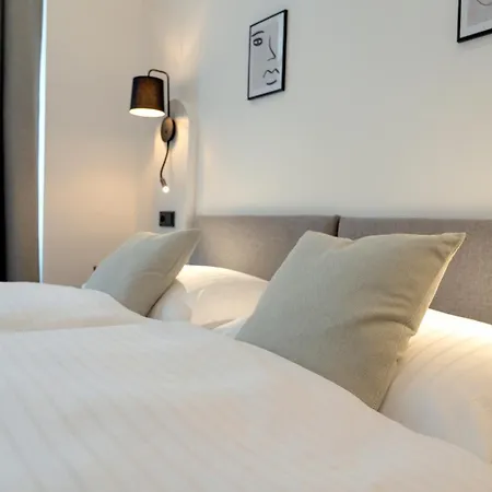 We Shortstay Hotel *