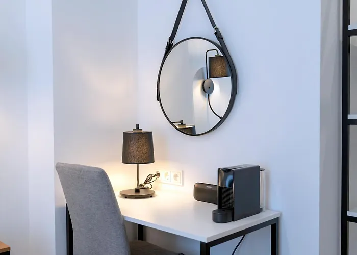 We Shortstay 酒店 *