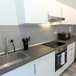 Отель We Shortstay *