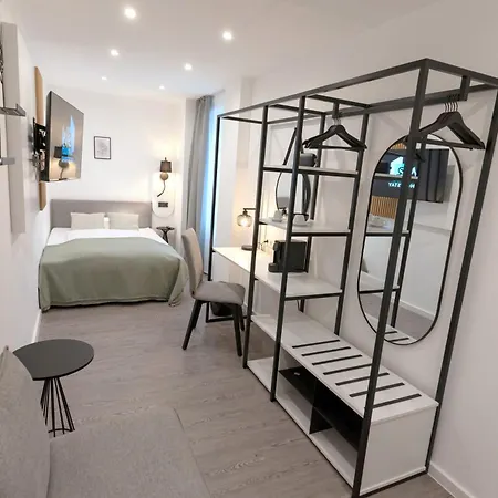 Hotel We Shortstay