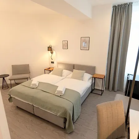 We Shortstay Hotel