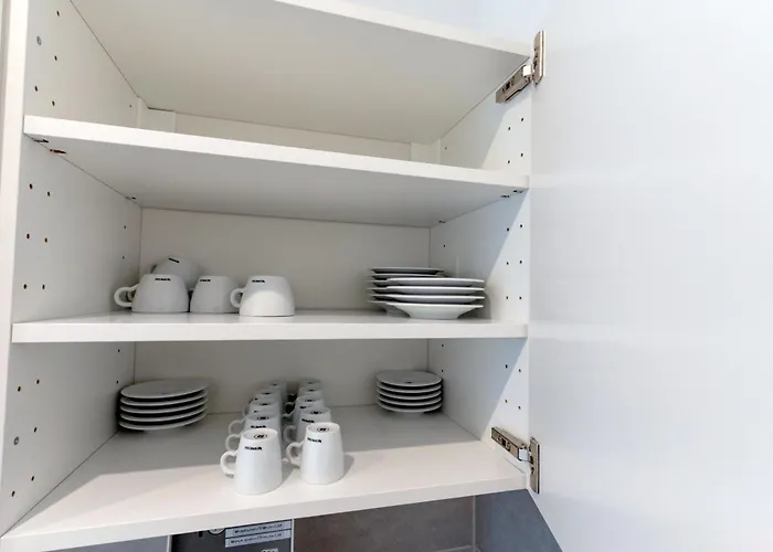 Hotel We Shortstay *