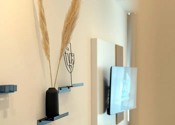 We Shortstay מלון